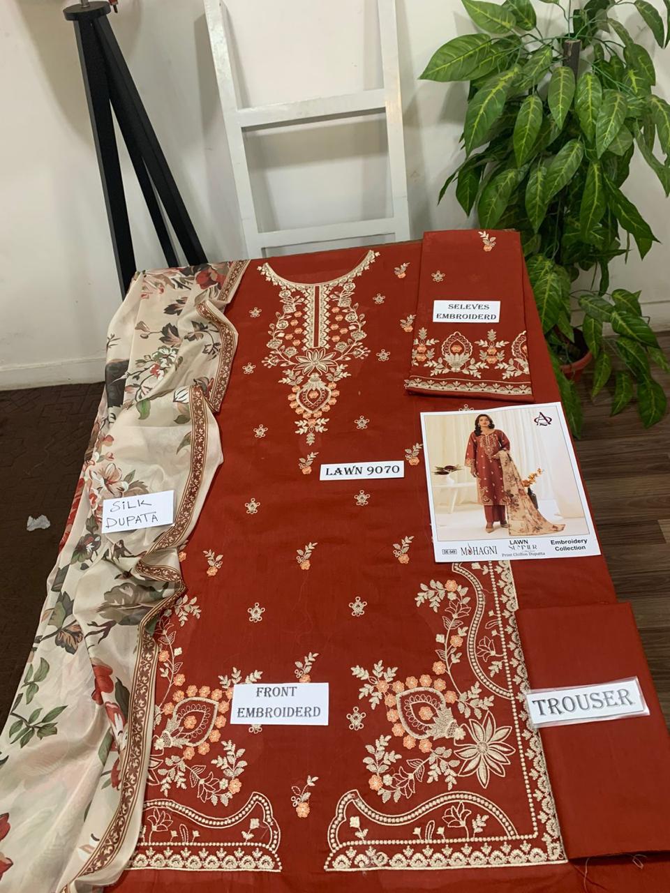 3 Piece - Embroidered Lawn Suit With Printed Silk Dupatta DE-549