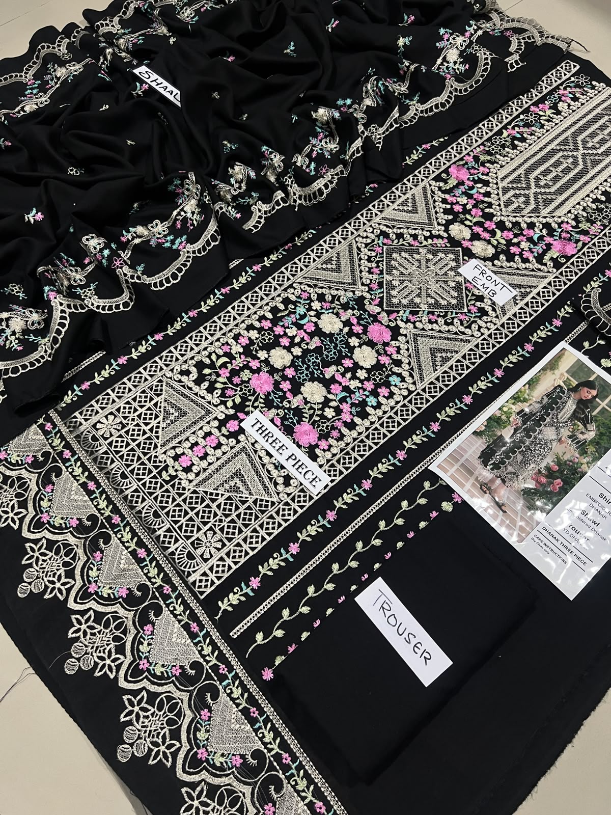 3-Piece Binilyas Premium Embroidered Dhanak Suit AL-851BK